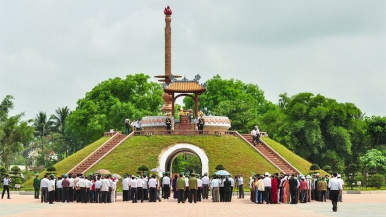Ton đươi xa nay nắc Chiến sĩ Thành cổ Quảng Trị đoọng ta bơơn pay cha ha đay Bha ar xrặ glúh 2: Nắc ng’toom rơợng griing manuýh ton đươi xa nay nắc Chiến sĩ Thành cổ Quảng Trị đoọng ta bơơn pay cha ha đay