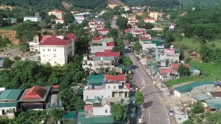 T’bil lơi đharứt nhâm mâng: Bh’rợ tr’nêng âng chr’hoong da ding k’coong Như Xuân