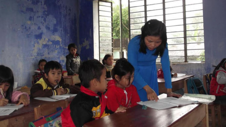 Quảng Nam: P’niên k’tứi mầm non lâng tiểu học 6 chr’hoong da ding ca coong bơơn ta đoọng âm sữa