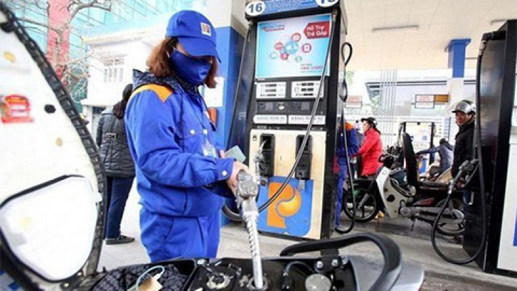 Dzoóc 1.115 đồng muy lít xăng E5 Ron92 lâng 1.202 đồng muy lít xăng Ron95 –III tơợ 3 giờ ha bu t’ngay 17/4