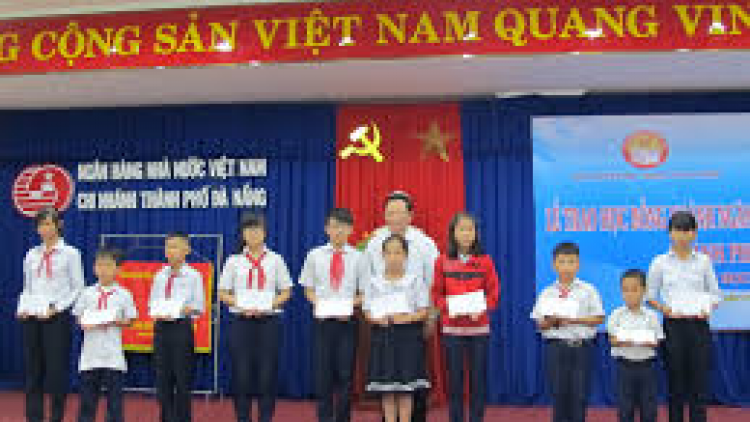 Đà Nẵng pazao đoọng kr’bhâu hun pr’hêl cher đoọng ha học sinh đha rứt