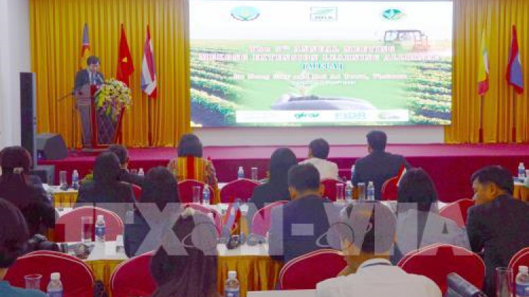 Apêê k’tiếc k’ruung zr’lụ k’ruung Mê Kông pa zưm têy tu bh’rợ bhrợ têng ha rêê đhuốch liêm t’viêng