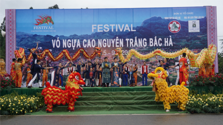 R’rộ r’răm tơợp bhrợ Festival Cao nguyên trắng Bắc Hà