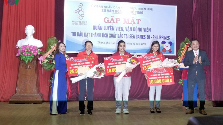 Thừa Thiên Huế: Cher đoọng pr’hân 3 vận động viên bơơn huy chương SEA Games 30