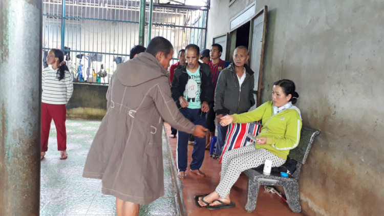 Diíc diêl t’coóh đhur băn lấh 120 cha nắc manuýh n’xươl
