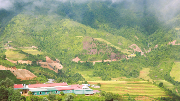 Đhăm k’tiêc âng ruộng chuôr vêy đợ hân noo ha roo đoọm ca bhố ngăn