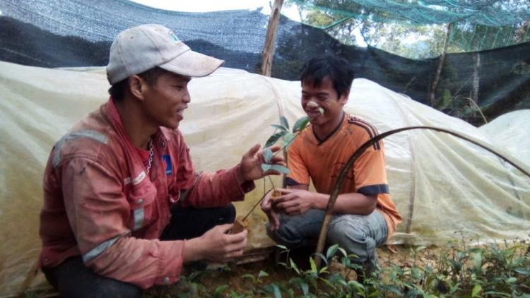 Pr’châc p’niên Cơ Tu tơơp bhrợ cha tơợ vel