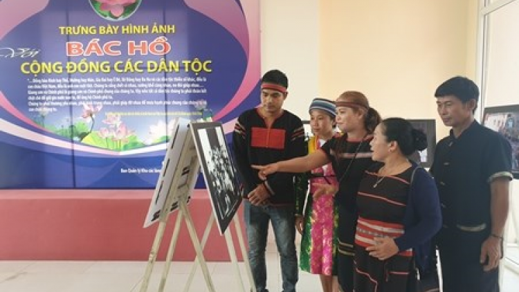 Pazêng bh’rợ coh c’xêê 6 lâng pr’đớc: T’ngay bhiệc bhan âng pr’loọng đong đhị bhươl cr’noon Văn hoá – Du lịch pazêng acoon coh Việt Nam