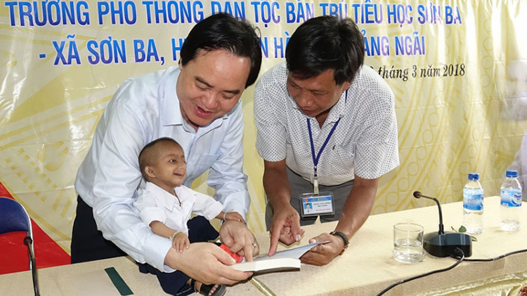 P’niên học trò k’tứi ơy lâh bil