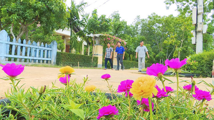 Cam Lộ bơơn ta moon chr’hoong vel bhươl t’mêê
