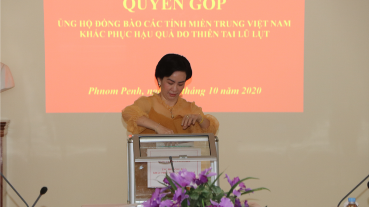 Đhanuôr manứih Việt Nam đhị Campuchia pazưm têy zooi zúp đhanuôr crêê túh bhlong miền Trung