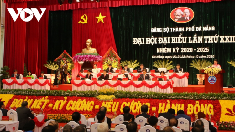Tơợp  bhrợ têng Đại hội Đảng bộ thành phố Đà Nẵng, nhiệm kỳ 2020-2025: t’hước tước bh’rợ bhrợ pa dưr đô thị sinh thái, liêm t’mêê lâng choom bhlầng đoọng ặt ma mông