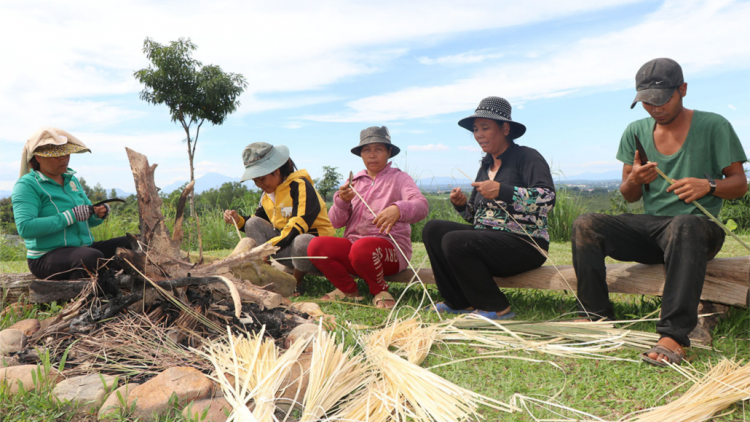 Đhanuôr Kon Tum zooi zúp đhanuôr miền Trung zi lấh túh bhlong