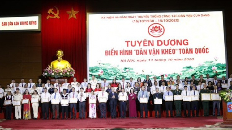 Pazêng apêê liêm ta nih coh bh’rợ “pa too pa choom đhanuôr g’lăng z’hai bhlầng”