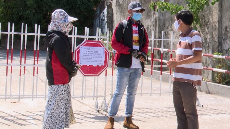 Phú Yên: 9 cha năc lươt tàu dh’rưah lâng ma nưih ca ay 4`9 n’đhang căh tộ xay truih đhr’năng c’rơ âng đay