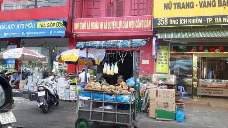 Đà Nẵng pa đhêy bh’rợ kinh doanh cửa hàng cha ộm n’đhơ năc pa câl pr’đươi đoọng chô đơơng ooy đong, pa câl đhị mạng