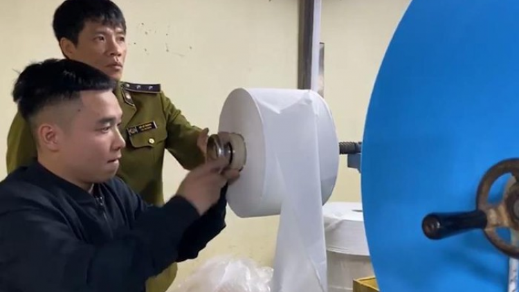 Hà Nội: Niêm phong doanh nghiệp đươi bha ar vệ sinh bhrợ pa noor boop