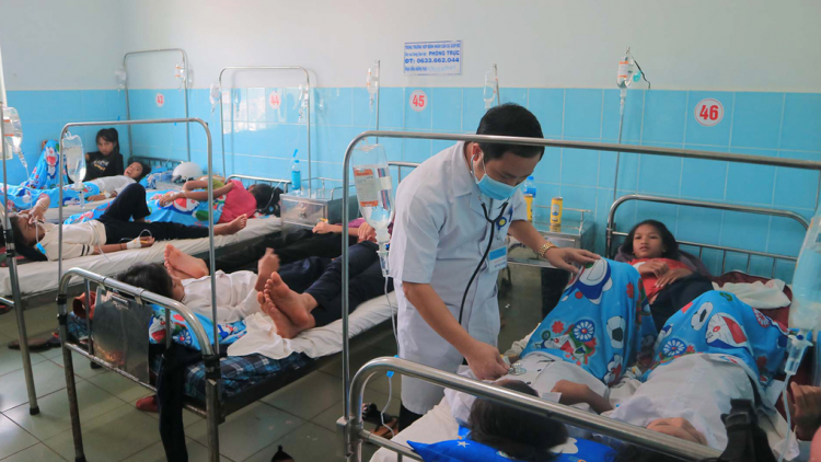 Lâh 130 học sinh moọt viện tợơ ơy cha bánh mỳ