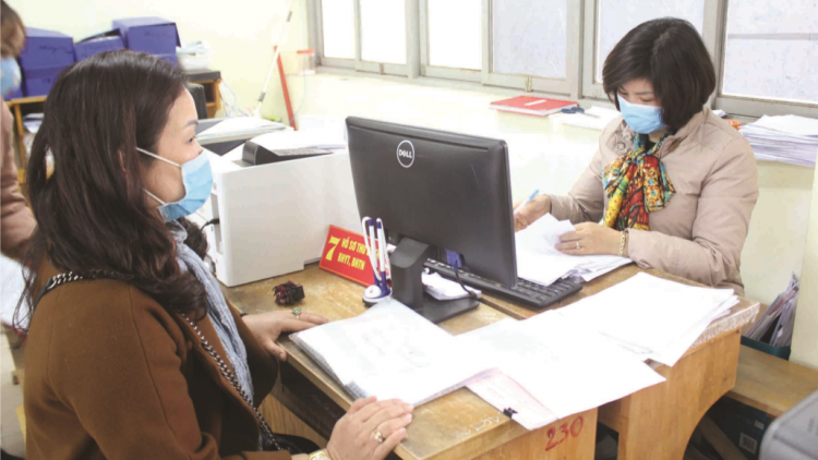 Zooi zúp manứih pấh đươi bảo hiểm bêl pr’lúh Covid-19