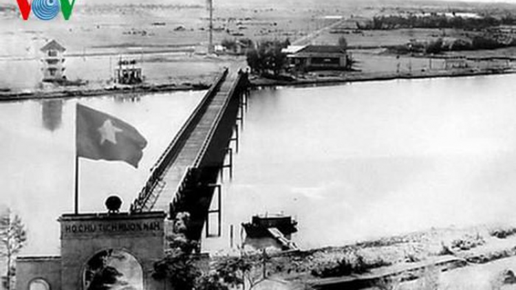 Bh’rợ tr’coop têy lịch sử đhị m’pâng zung Hiền Lương- Bến Hải