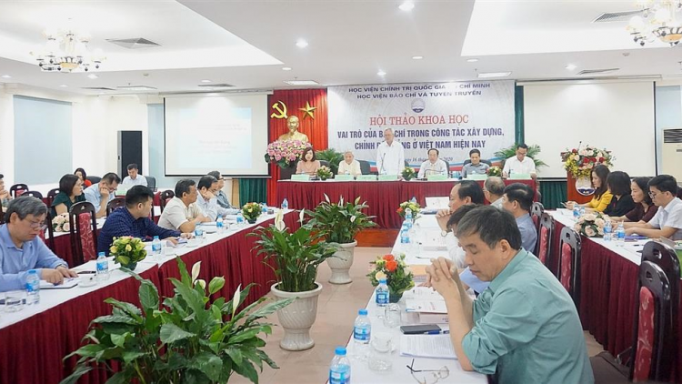 Hội thảo “C’rơ chr’năp âng báo chí đhị bh’r  bhợ pa dưr, pa liêm Đảng đhị Việt Nam”
