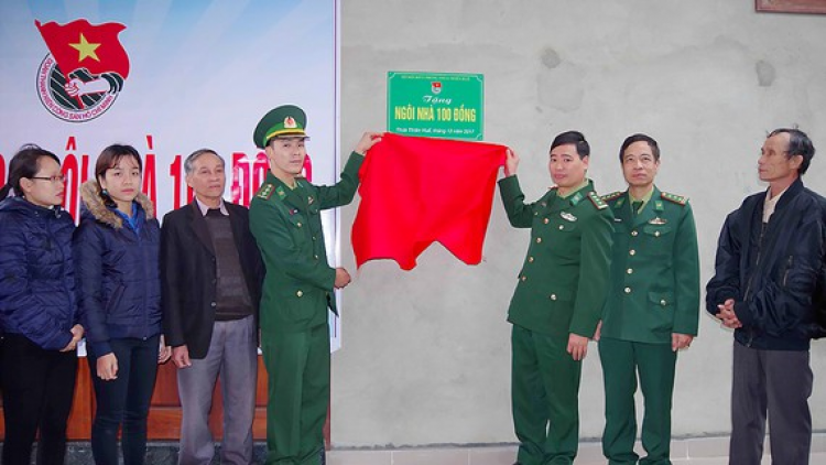Pa luih lâng pa đớp đoọng “đhr’nong đong 100 đồng”