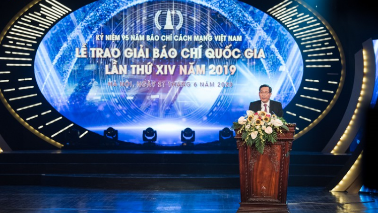 VOV vêy 8 tác phẩm bơơn Ch’ner Báo chí K’tiêc k’ruung c’moo 2019