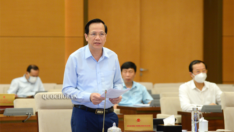 Ủy ban TVQH đoọng boop p’rá ooy Pháp lệnh t’đui đoọng ha ma nưih vêy c’rơ g’lêêh lâng cách mạng (bhr’lậ)