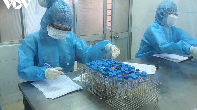 Quảng Nam: đhêy pazêng bh’rợ căh lâh chr’năp coh prang tỉnh đoọng zâl cha groong pr’luh cr’ăy Covid-19