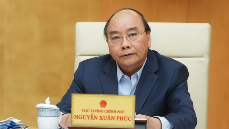 Thủ tướng ơơi đoọng ta hơ p’loọng đoọng t’mooi moot lum lêy ping Chủ tịch Hồ Chí Minh tơợ 15/8