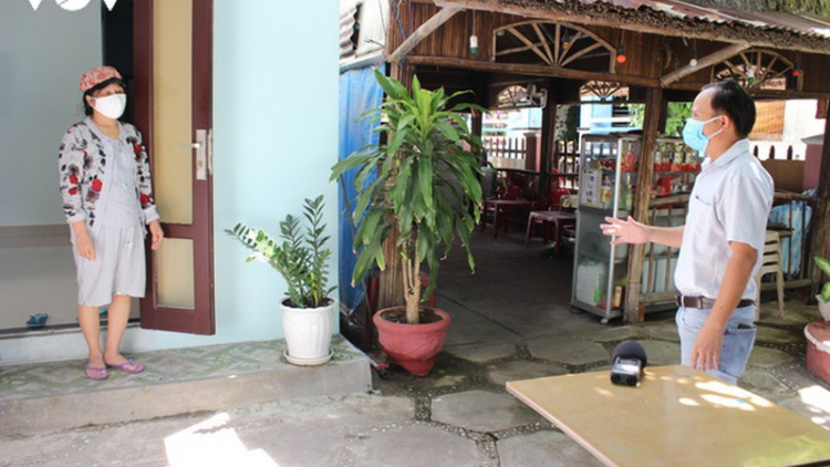 Quảng Nam: C’bhuh đương ch’mêệt lêy coh bhươl cr’noon: Lướt zập pr’loọng đong, bhươl cr’noon đoọng zâl cha groong pr’luh cr’ăy Covid-19
