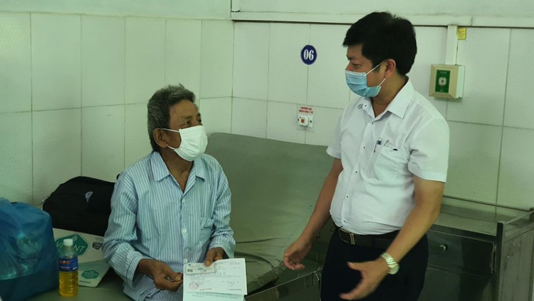 Quảng Nam: 70 cha năc manuyh t’mêê chô n’đăh viện êêh râu manuyh crêê pr’luh cr’ăy Covid-19