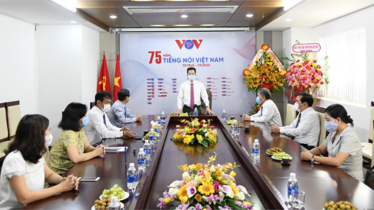 Bh’cộ Đà Nẵng hơnh déh VOV ta lưm 75 c’moo t’ngay bhrợ t’váih