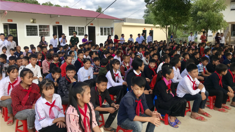 Bhrợ têng cơnh ooy đoọng pa xiêr đhr’năng học sinh acoon coh lơi học