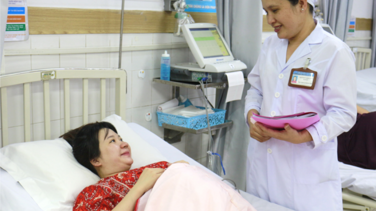 Pân đil bác sĩ Sản khoa lưch loom tu ma nưih ca ay
