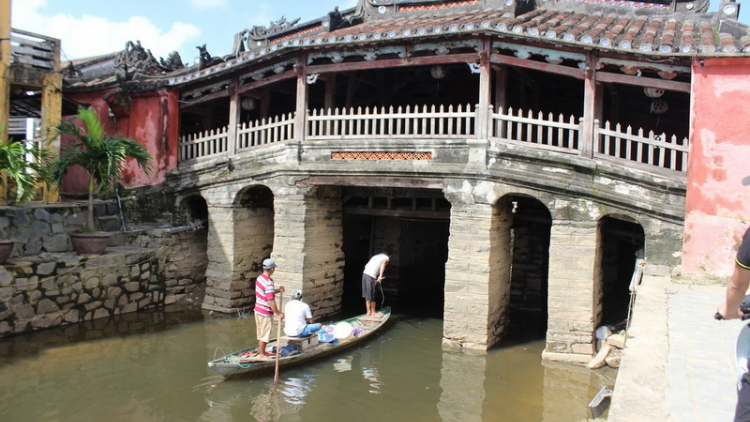 Các di tích ở Hội An lại kêu cứu!Apêê c’kir coh Hội An năc cớ t’đang ga vơh!