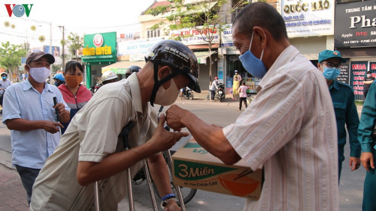 Manứih khuých goo Đà Nẵng đh’rứah lâng prang k’tiếc k’ruung lướt zi lấh pr’lúh cr’ay
