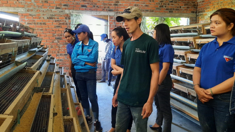 Bhrợ cha k’van tơợ a’chim iêr