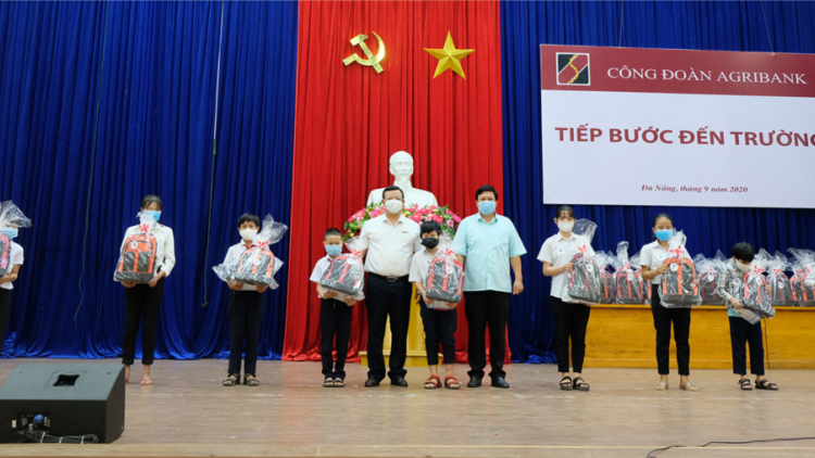 Ngân hàng nông nghiệp lâng pa dưr pa xớc vel bhươl cher đoọng hun pr’hêl ha học sinh lưm zr’nắh k’đhạp