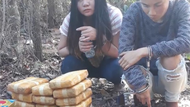 Quảng Bình: Coop 4 cha năc manuyh Lào pa câl, đơơng âng 60 r’bhâu cr’liêng ma tuý