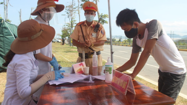 Quảng Nam đoọng ăt la lay ha lâh 110 cha năc blo tơợ Hà Nội, thành phố Hồ Chí Minh chô ooy vel đong
