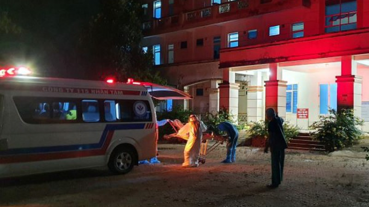 Quảng Ngãi: Đấh bhrợ têng bệnh viện dã chiến