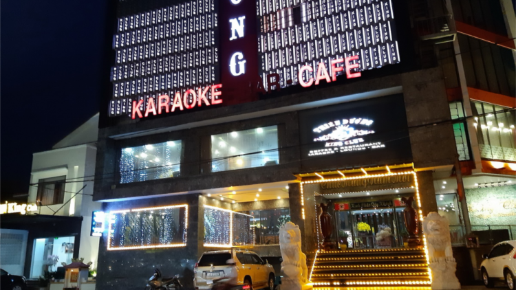 Quảng Trị: Pa đhêy bhrợ têng kinh doanh dịch vụ đoọng đương zêl, cha groong Covid-19