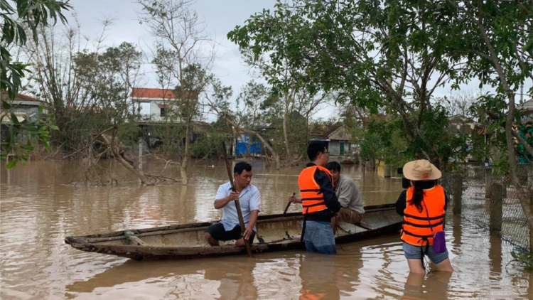 Thừa Thiên Huế: Tân tọp bhuông bêl đac lái bơơn axiu, bơr cha năc manuyh chêệt