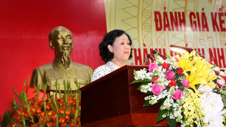 Bhrợ têng bh’rợ dân vận nắc lêy pay đhanuôr bhrợ tơơm ríah