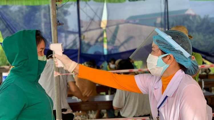 Thừa Thiên Huế: Đoàn viên đha đhâm c’moor Đại học Y Dược zooi zúp cha groong pr’lúh Covid-19