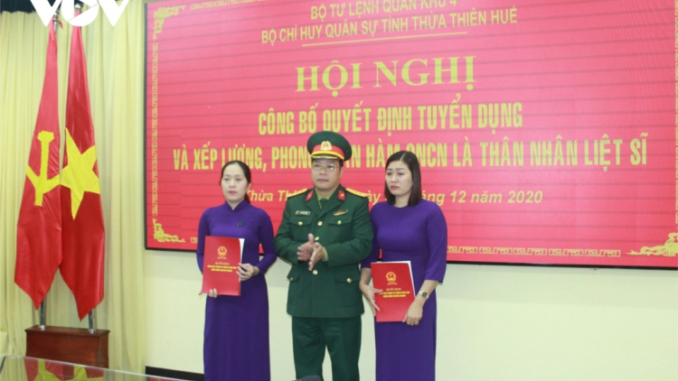 T’pâh, cher quân hàm quân nhân chuyên nghiệp đọong ha ma nuyh đong liệt sĩ Rào Trăng 3