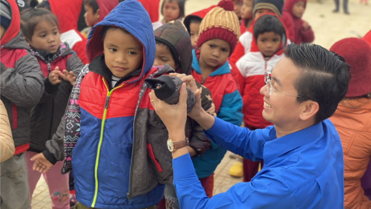 Bh’rợ tình nguyện hân noo ha ọt cher pr’hêl đoọng ha p’niên zr’lụ tuh