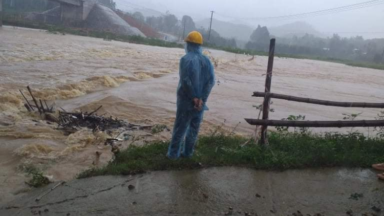 Thủ tướng k’đươi moon pr’hân bhiệc cha groong lâng boo đhí tuh bhlong ting c’lâng xa nay “4 đhị đếêc”