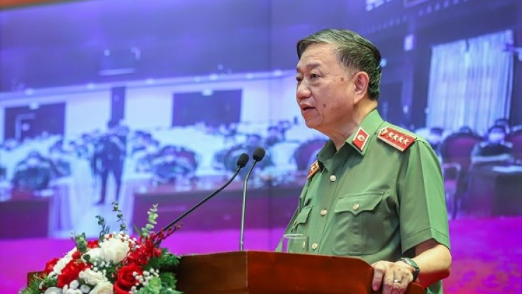 Bộ Công an k’đươi k’noọ 400 cán bộ, chiến sỹ chô ooy apêê chr’val c’noong k’tiêc